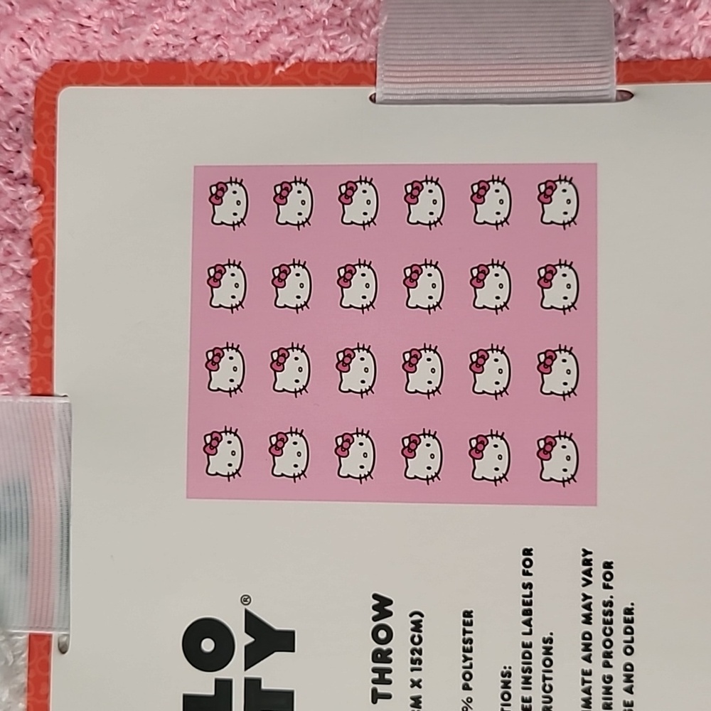🎀 Hello Kitty Super Soft Throw - Picture 2 of 5